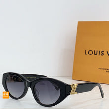 Load image into Gallery viewer, JW842 LB Sunglasses
