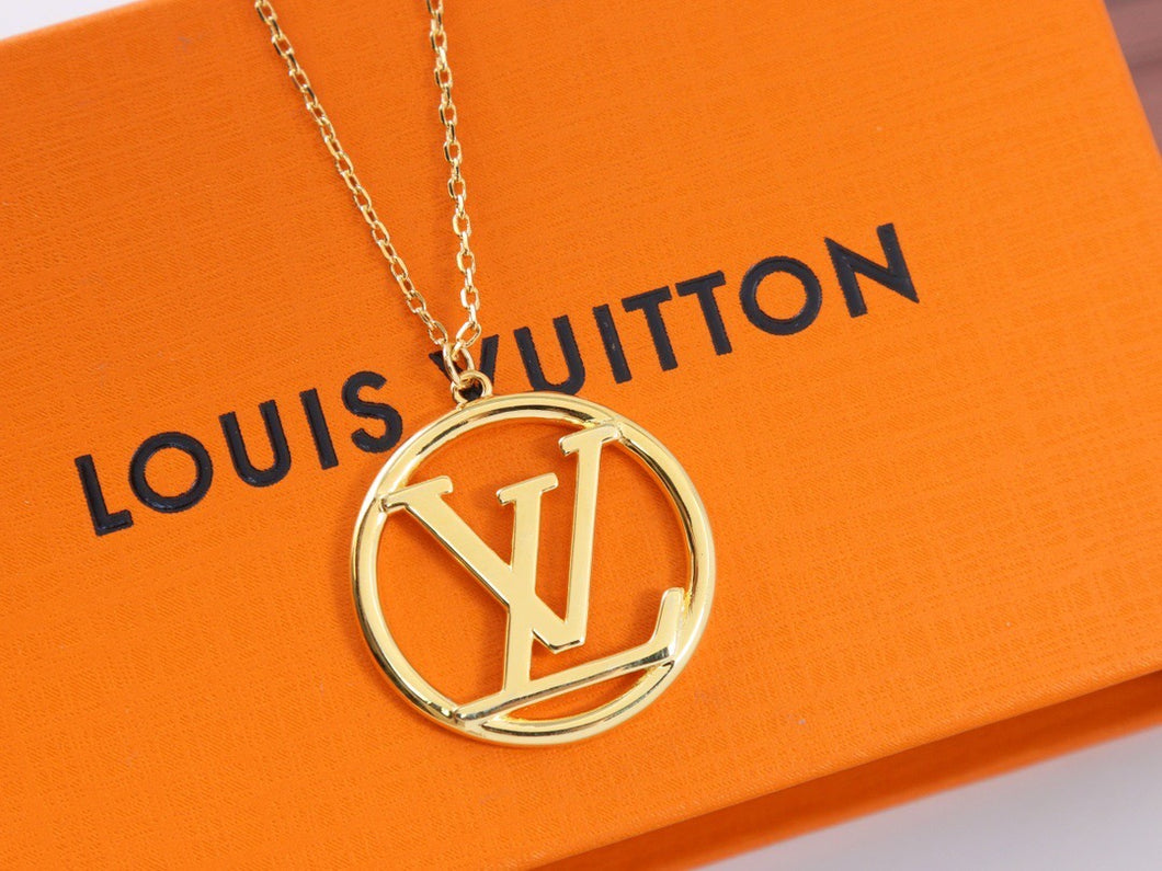 JW714 LV Stellar Necklace