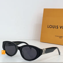 Load image into Gallery viewer, JW842 LB Sunglasses
