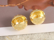 Load image into Gallery viewer, JW715 LB Earrings
