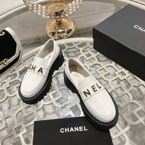 SE1474 Chanel Moccasins / Size5-10