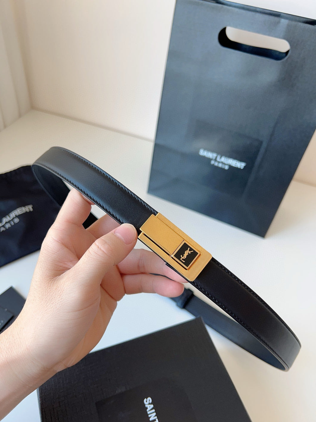 BL241 YSL Charniere Buckle Belt in Smooth Leather / 2.5cm/1