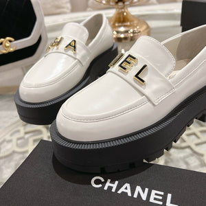 SE1474 Chanel Moccasins / Size5-10