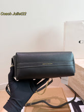 Load image into Gallery viewer, COH007 COACH Pocket Juliet Small / 22 cm

