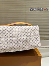 Load image into Gallery viewer, LB1310 OnTheGo PM / 9.8 x 7.5 x 4.5 inches
