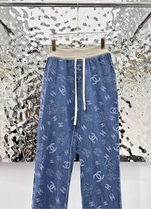 CLTH438 Chanel Jeans