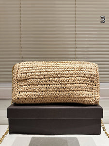 YSK417 Kate 99 Tassel in Raffia / 10.2 x 5.3 x 1.7 INCHES