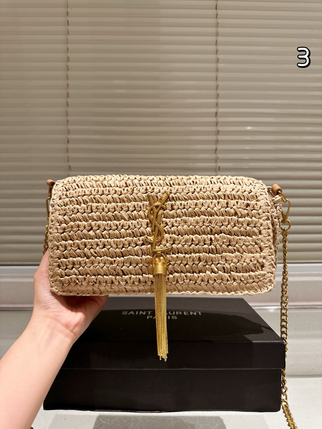 YSK417 Kate 99 Tassel in Raffia / 10.2 x 5.3 x 1.7 INCHES