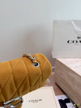 Load image into Gallery viewer, COH012 COACH Tabby Suede Chain Bag / 26 x 14 x 20 cm
