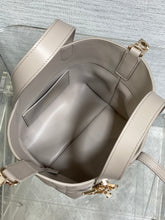 Load image into Gallery viewer, DR621 DIOR Toujours Vertical Small / HIGHEST QUALITY VERSION / 16 x 12 x 18 cm
