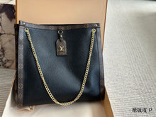 Load image into Gallery viewer, LB1151 Nova MM / 14.6 x 14.2 x 3.9 inches
