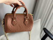 Load image into Gallery viewer, LB1076 Speedy Bandoulière 20 / 8.1 x 5.3 x 4.7 inches
