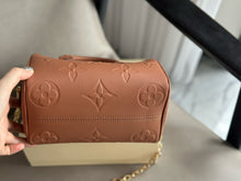 Load image into Gallery viewer, LB1076 Speedy Bandoulière 20 / 8.1 x 5.3 x 4.7 inches
