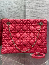 Load image into Gallery viewer, DR625 Dior Crunchy Large /  HIGHEST QUALITY VERSION / 38 x 28.5 x 5 cm
