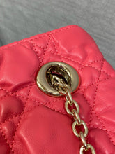 Load image into Gallery viewer, DR625 Dior Crunchy Large /  HIGHEST QUALITY VERSION / 38 x 28.5 x 5 cm
