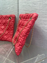 Load image into Gallery viewer, DR625 Dior Crunchy Large /  HIGHEST QUALITY VERSION / 38 x 28.5 x 5 cm
