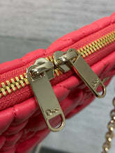 Load image into Gallery viewer, DR626 Dior Crunchy Small /  HIGHEST QUALITY VERSION / 33 x 24 x 5 cm
