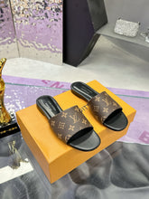 Load image into Gallery viewer, SE1611 LV x TM 6AM Flat Mule / Size5-11
