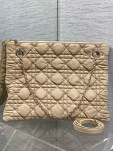 Load image into Gallery viewer, DR627 Dior Crunchy Large /  HIGHEST QUALITY VERSION / 38 x 28.5 x 5 cm
