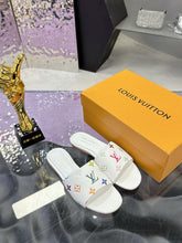 Load image into Gallery viewer, SE1613 LV x TM 6AM Flat Mule / Size5-11
