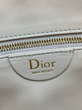 Load image into Gallery viewer, DR628 Dior Crunchy Small /  HIGHEST QUALITY VERSION / 33 x 24 x 5 cm
