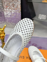 Load image into Gallery viewer, SE1615 LV Romy Flat Ballerina / Size5-11
