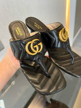 Load image into Gallery viewer, SE1417 Women&#39;s Double G Thong Sandal / Size5-11
