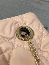 Load image into Gallery viewer, DR631 Dior Crunchy Large /  HIGHEST QUALITY VERSION / 38 x 28.5 x 5 cm
