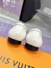 Load image into Gallery viewer, SE1616 LV Soho Flat Loafer / Size5-11
