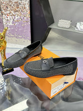 Load image into Gallery viewer, SE1617 LV Soho Flat Loafer / Size5-11
