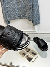 Load image into Gallery viewer, SE1477 LV Shore Flat Comfort Mule / Size5-11
