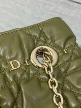 Load image into Gallery viewer, DR635 Dior Crunchy Large /  HIGHEST QUALITY VERSION / 38 x 28.5 x 5 cm
