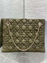 Load image into Gallery viewer, DR635 Dior Crunchy Large /  HIGHEST QUALITY VERSION / 38 x 28.5 x 5 cm

