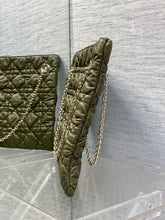 Load image into Gallery viewer, DR635 Dior Crunchy Large /  HIGHEST QUALITY VERSION / 38 x 28.5 x 5 cm
