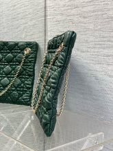 Load image into Gallery viewer, DR637 Dior Crunchy Large /  HIGHEST QUALITY VERSION / 38 x 28.5 x 5 cm
