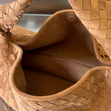 Load image into Gallery viewer, BV068 Large Hop / 21.3x9.4x5.1inch / HIGHEST QUALITY VERSION
