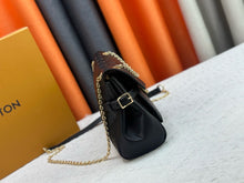 Load image into Gallery viewer, LB1313 Anytime Flap Bag / 11.6 x 7.3 x 3.7 inches
