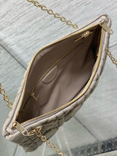 Load image into Gallery viewer, DR639 Dior Crunchy Small /  HIGHEST QUALITY VERSION / 33 x 24 x 5 cm
