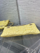 Load image into Gallery viewer, DR640 Dior Crunchy Small /  HIGHEST QUALITY VERSION / 33 x 24 x 5 cm
