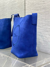 Load image into Gallery viewer, DR643 Dior Medaillon Bucket Bag Medium / HIGHEST QUALITY VERSION / 34 x 20.5 x 18 cm
