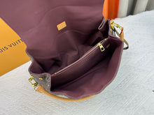 Load image into Gallery viewer, LB1319 Hide Away MM / 14.2 x 10.2 x 7.1 inches
