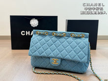 Load image into Gallery viewer, CC1126 Medium Flap Bag / 11.8x7.5x3.9inch
