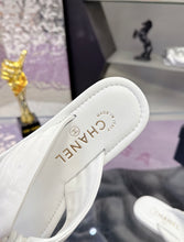 Load image into Gallery viewer, SE1756 CHANEL Double C Logo Camellia Thong Sandals / Size 5-11

