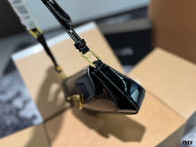 Load image into Gallery viewer, PD289 Re-Edition 2002 Small Leather Shoulder Bag / 9x4.7x2inch
