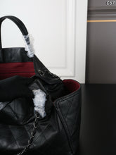 Load image into Gallery viewer, CC1459 CHANEL Vintage Caviar Chain Tote / 31 x 25 cm
