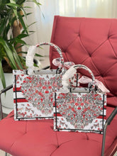 Load image into Gallery viewer, DR495 Book Tote Small/Medium
