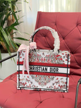 Load image into Gallery viewer, DR495 Book Tote Small/Medium
