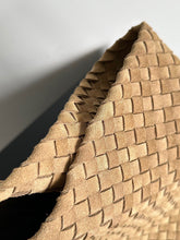 Load image into Gallery viewer, BV065 Large Cabat / HIGHEST QUALITY VERSION / 20.1x17.7x7.9inch
