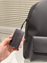 Load image into Gallery viewer, MBG057 Takeoff Backpack / 11.8 x 16.9 x 5.5 inches
