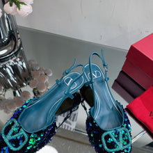 Load image into Gallery viewer, SE1067 VLogo Signature Calfskin Slingback Pump /  Size5-11
